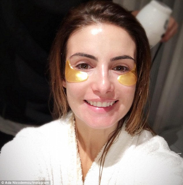 So THAT'S how she gets the Summer Bay glow!